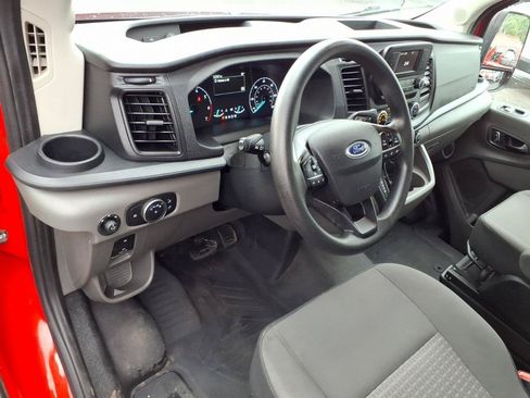Used 2023 Ford Transit 250 Medium Roof AWD image 21