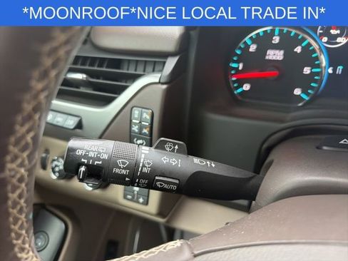 Used 2017 Chevrolet Suburban Premier image 38