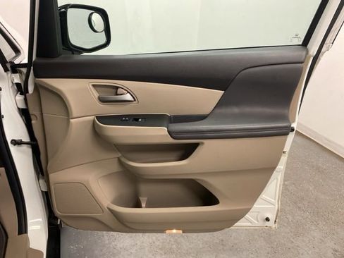 Used 2013 Honda Odyssey EX-L image 25