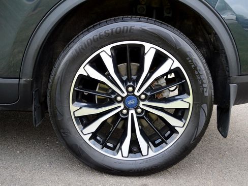 Used 2022 Ford Escape SEL w/ Equipment Group 302A image 10