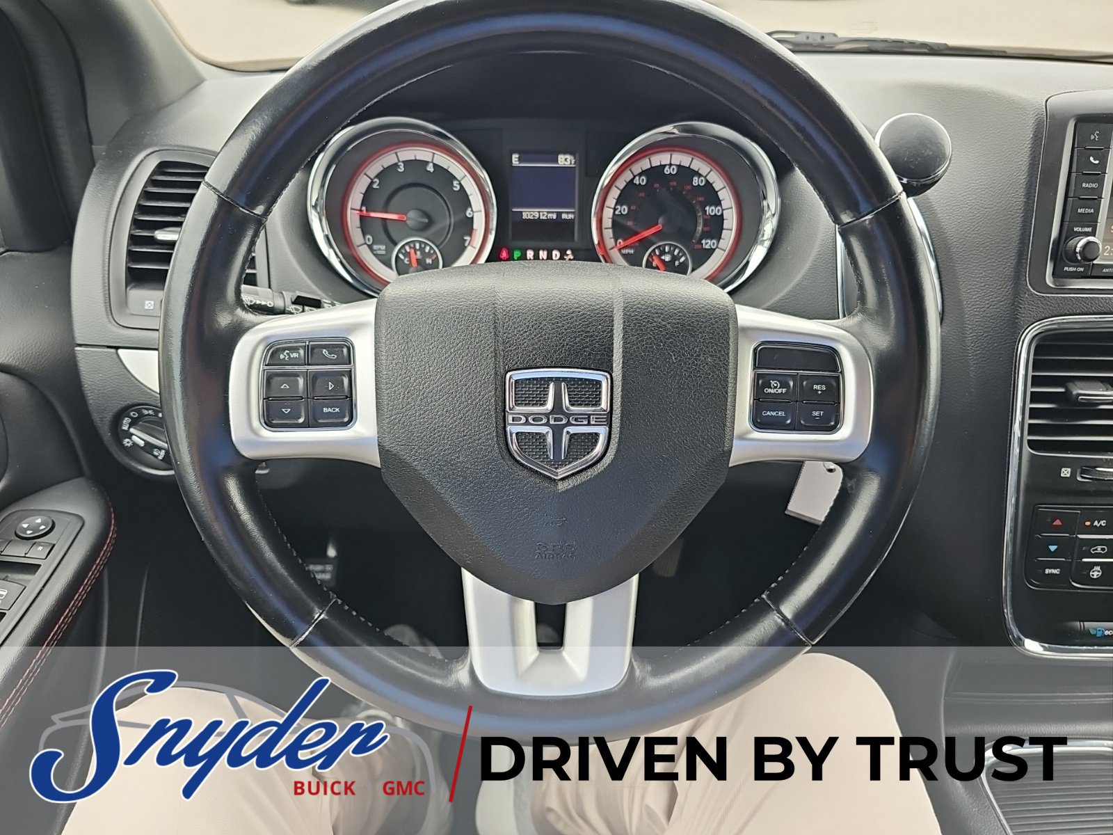 Used 2020 Dodge Grand Caravan GT FWD image 13