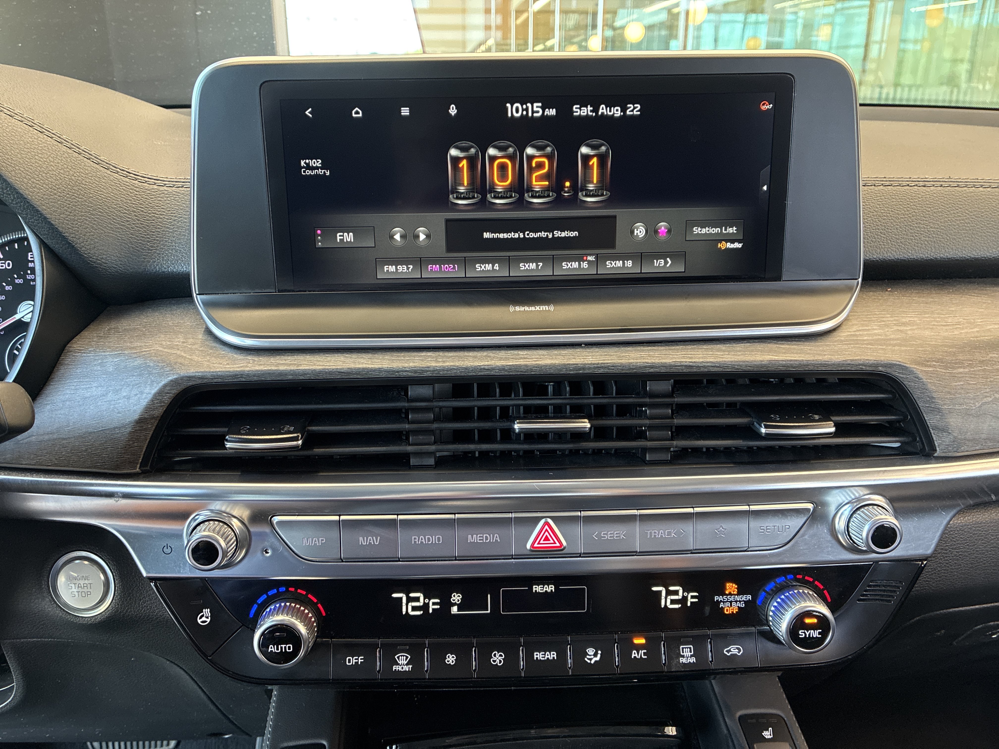 Certified 2022 Kia Telluride EX w/ EX Premium Package AWD/4WD image 26