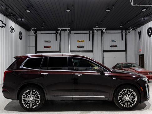 Used 2020 Cadillac XT6 Premium Luxury w/ Platinum Package image 7