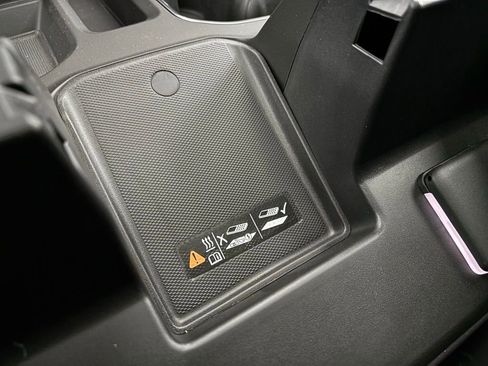 New 2026 GMC Sierra 1500 SLT w/ SLT Premium Package image 31