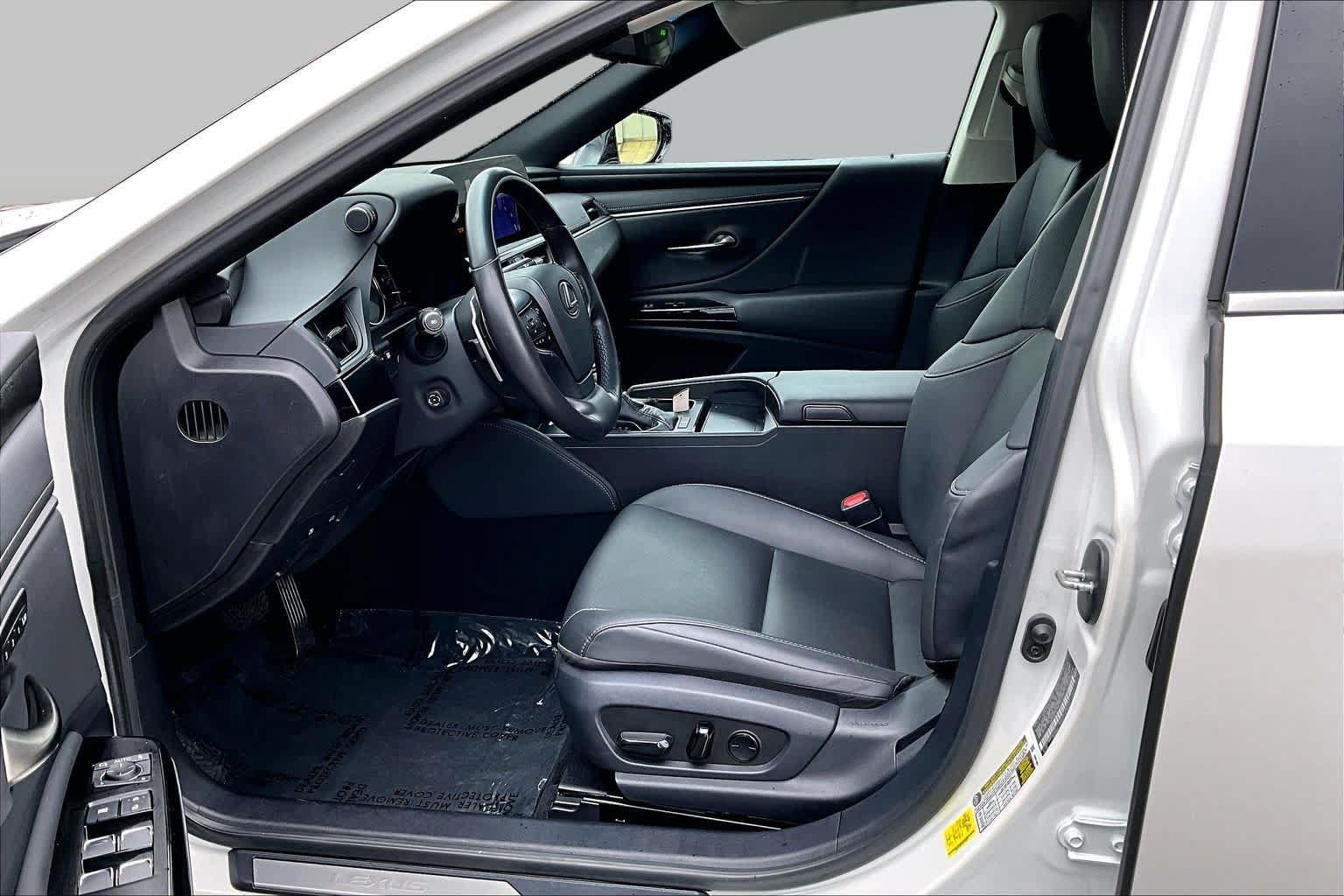 Used 2024 Lexus ES 350 w/ Premium Package FWD image 8