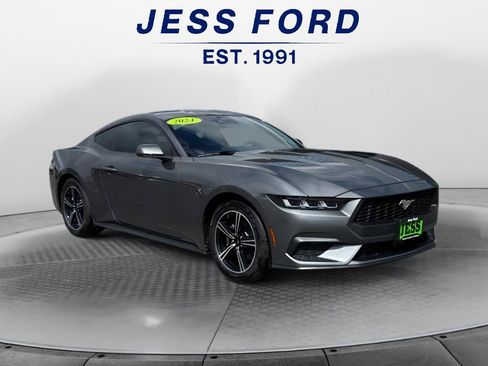 Used 2024 Ford Mustang Coupe image 7