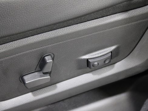 Used 2025 RAM 2500 Laramie image 6