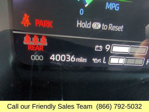Used 2025 Toyota Tundra Limited AWD/4WD image 18