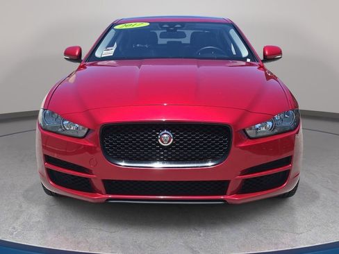 Used 2017 Jaguar XE Prestige AWD/4WD image 3