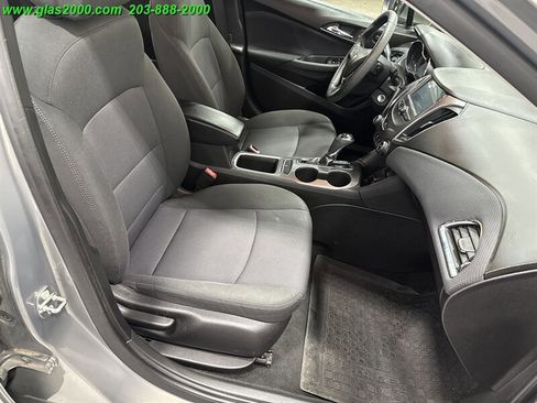 Used 2018 Chevrolet Cruze LT image 5
