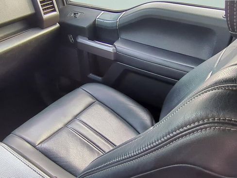 Used 2019 Ford F150 XLT w/ Equipment Group 302A Luxury AWD/4WD image 13