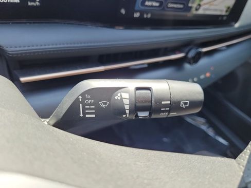 Used 2024 Nissan Ariya FWD image 26