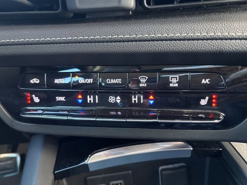 Used 2023 Buick Envision Preferred w/ Sport Touring Package image 31