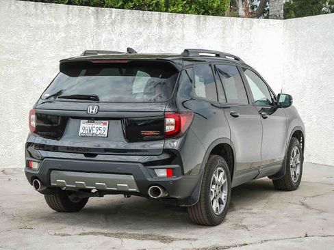 Used 2023 Honda Passport TrailSport image 6