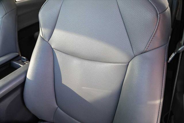 Certified 2023 Toyota Sienna XLE FWD image 23