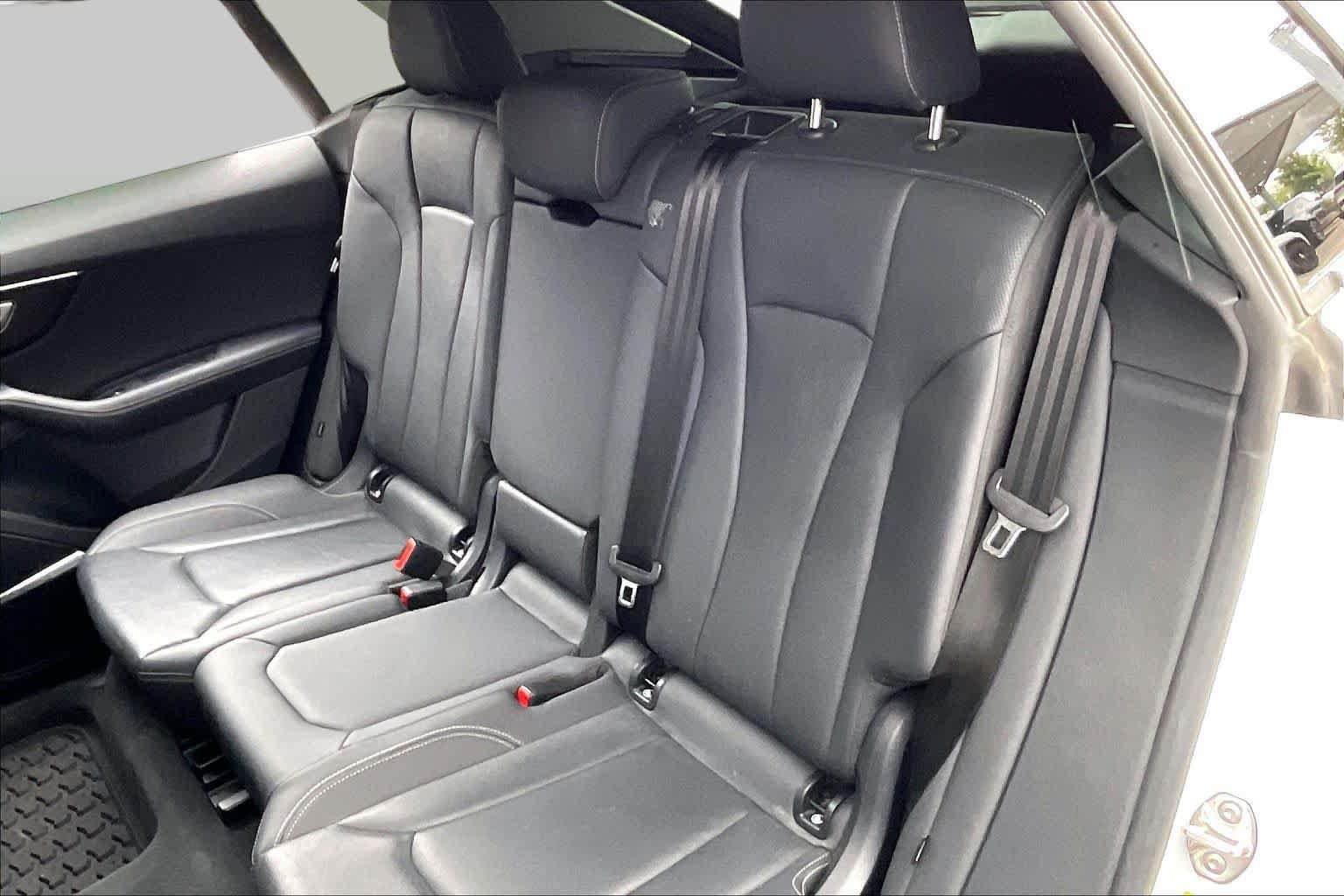 Used 2023 Audi Q8 Premium Plus AWD/4WD image 21