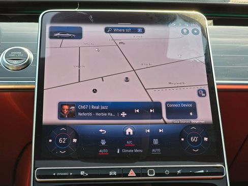 Certified 2022 Mercedes-Benz S 580 4MATIC Sedan w/ AMG Line Package image 31