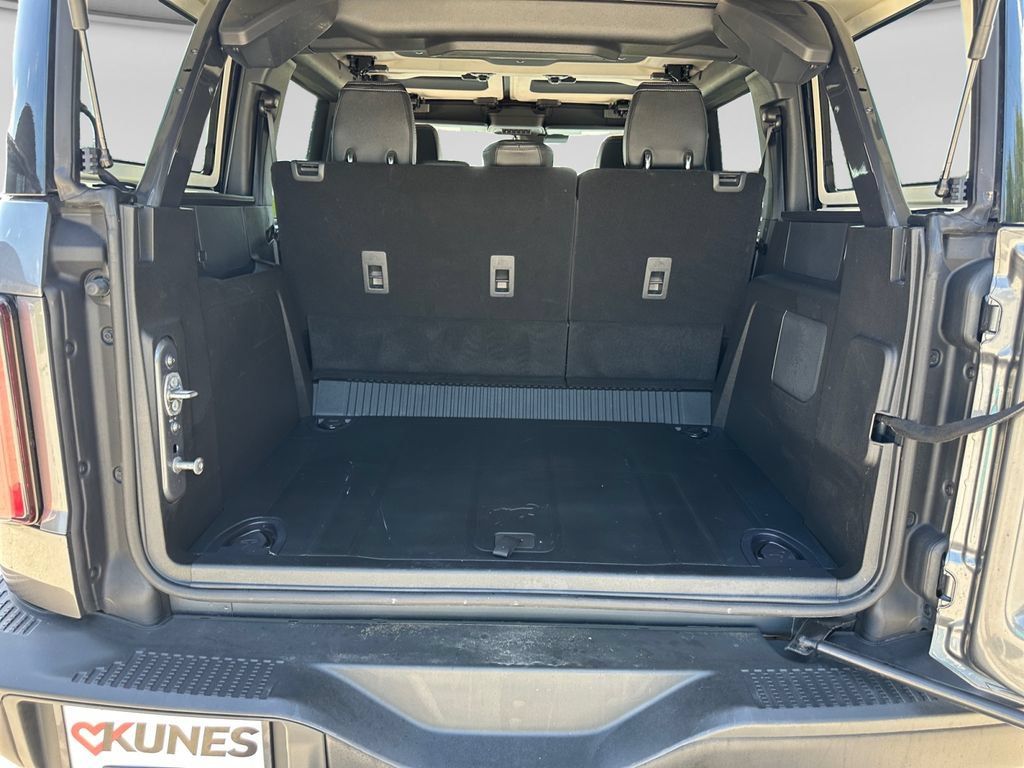Used 2025 Ford Bronco Badlands AWD/4WD image 39