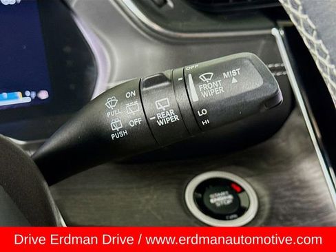 Used 2023 Jeep Grand Cherokee Overland w/ Adv Protech Group III image 16