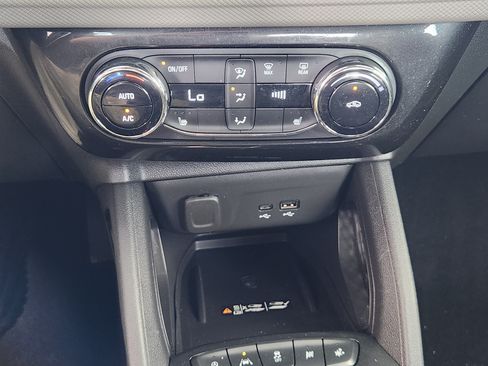 Used 2025 Chevrolet TrailBlazer ACTIV w/ Convenience Package FWD image 20