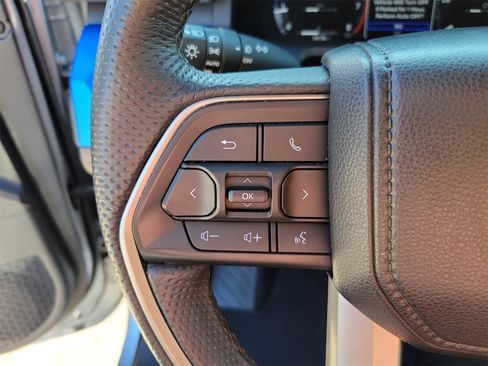 Used 2025 Toyota Tacoma TRD Off-Road image 19