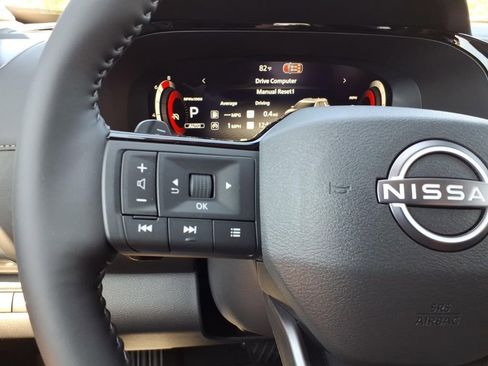 New 2026 Nissan Pathfinder SL AWD/4WD image 10