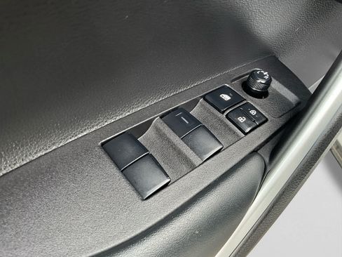 Used 2026 Toyota Corolla Cross AWD Hybrid image 19