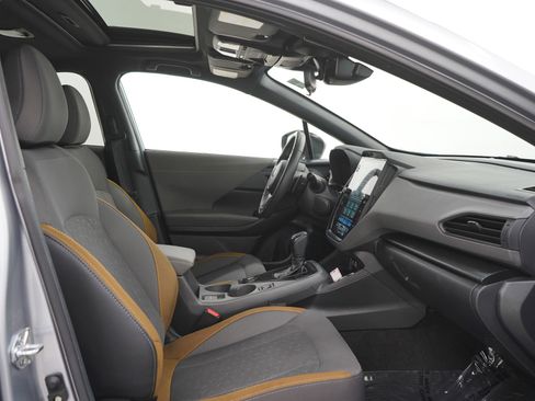 Used 2025 Subaru Crosstrek 2.5i Sport AWD/4WD image 12