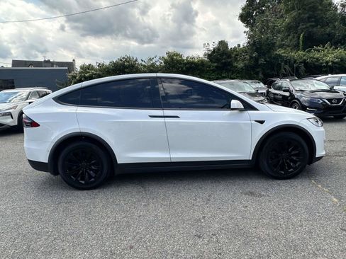 Used 2019 Tesla Model X Long Range AWD/4WD image 2