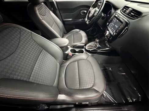 Used 2018 Kia Soul ! w/ Tech Package FWD image 23