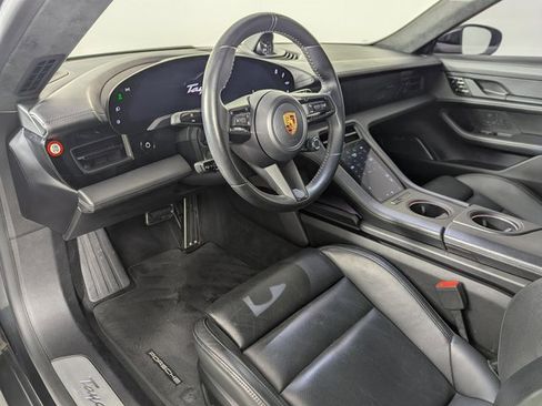 Used 2020 Porsche Taycan Turbo image 11