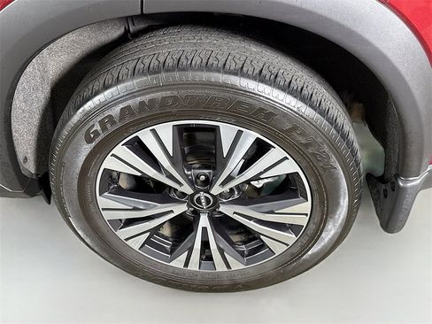 Certified 2023 Nissan Rogue SV image 33