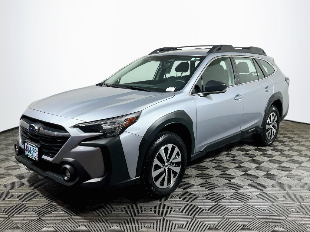 Used 2023 Subaru Outback AWD/4WD image 3