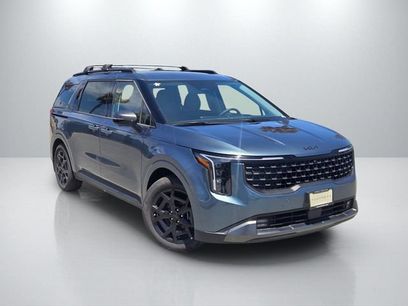 New 2026 Kia Carnival SX w/ SX Dark Edition Package