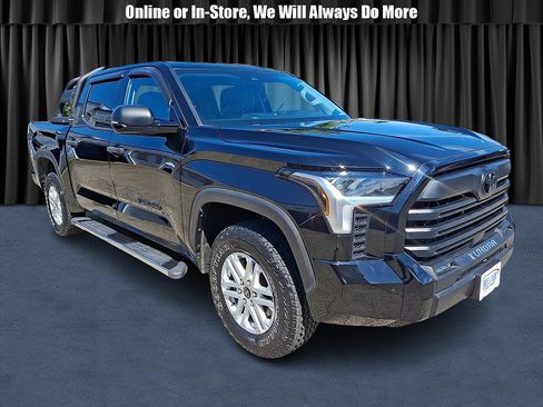 Used 2023 Toyota Tundra SR5 w/ SR5 Convenience Package AWD/4WD image 1