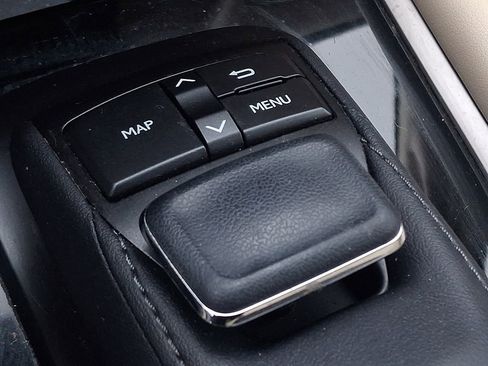 Used 2018 Lexus LX 570 4WD image 26