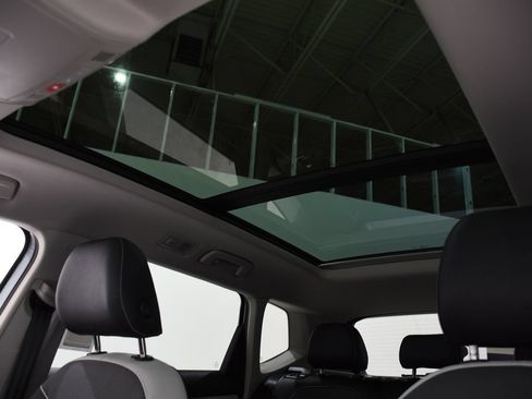 New 2026 Volkswagen Taos SE AWD/4WD image 26