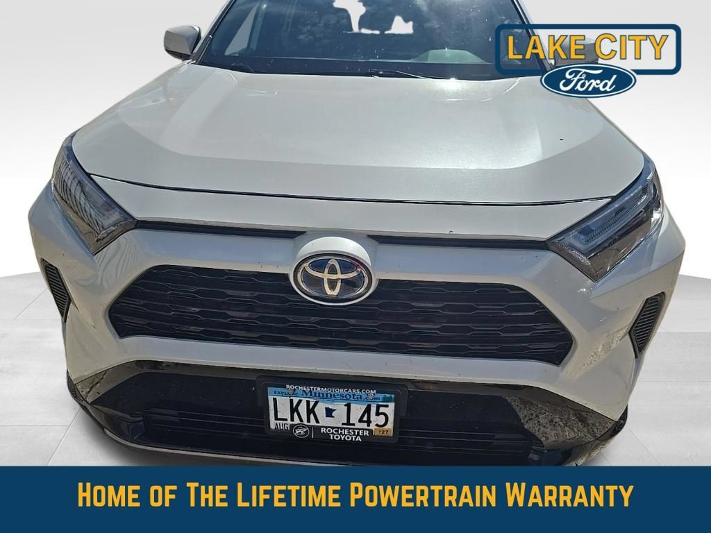 Used 2022 Toyota RAV4 SE w/ Convenience Package AWD/4WD image 9