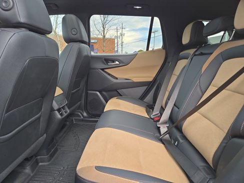 Used 2025 Chevrolet Equinox ACTIV w/ Safety and Technology Package image 13