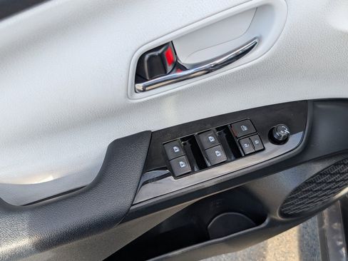 Used 2016 Toyota Prius Three Touring w/ Preferred Accessory Package image 15