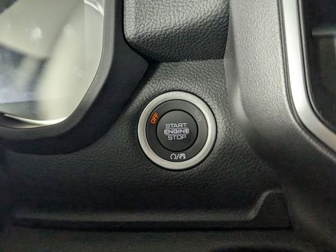 New 2026 RAM 1500 4x4 Crew Cab image 18