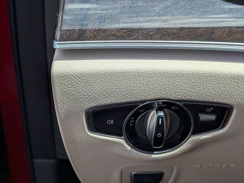 Used 2019 Mercedes-Benz E 300 image 28