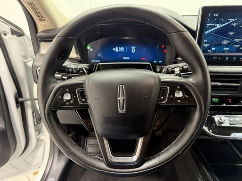 Used 2024 Lincoln Corsair AWD w/ Equipment Group 102A image 19