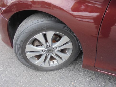 Used 2015 Honda Accord LX image 26