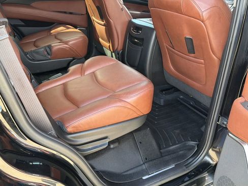 Used 2016 Cadillac Escalade Premium AWD/4WD image 57