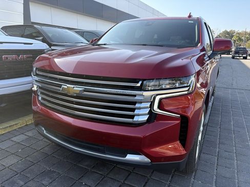 Used 2022 Chevrolet Tahoe High Country image 3