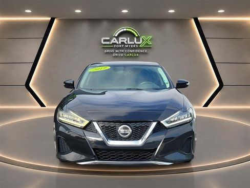 Used 2019 Nissan Maxima 3.5 SV w/ Floor Mat Group FWD image 2