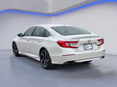 Used 2018 Honda Accord Sport image 13