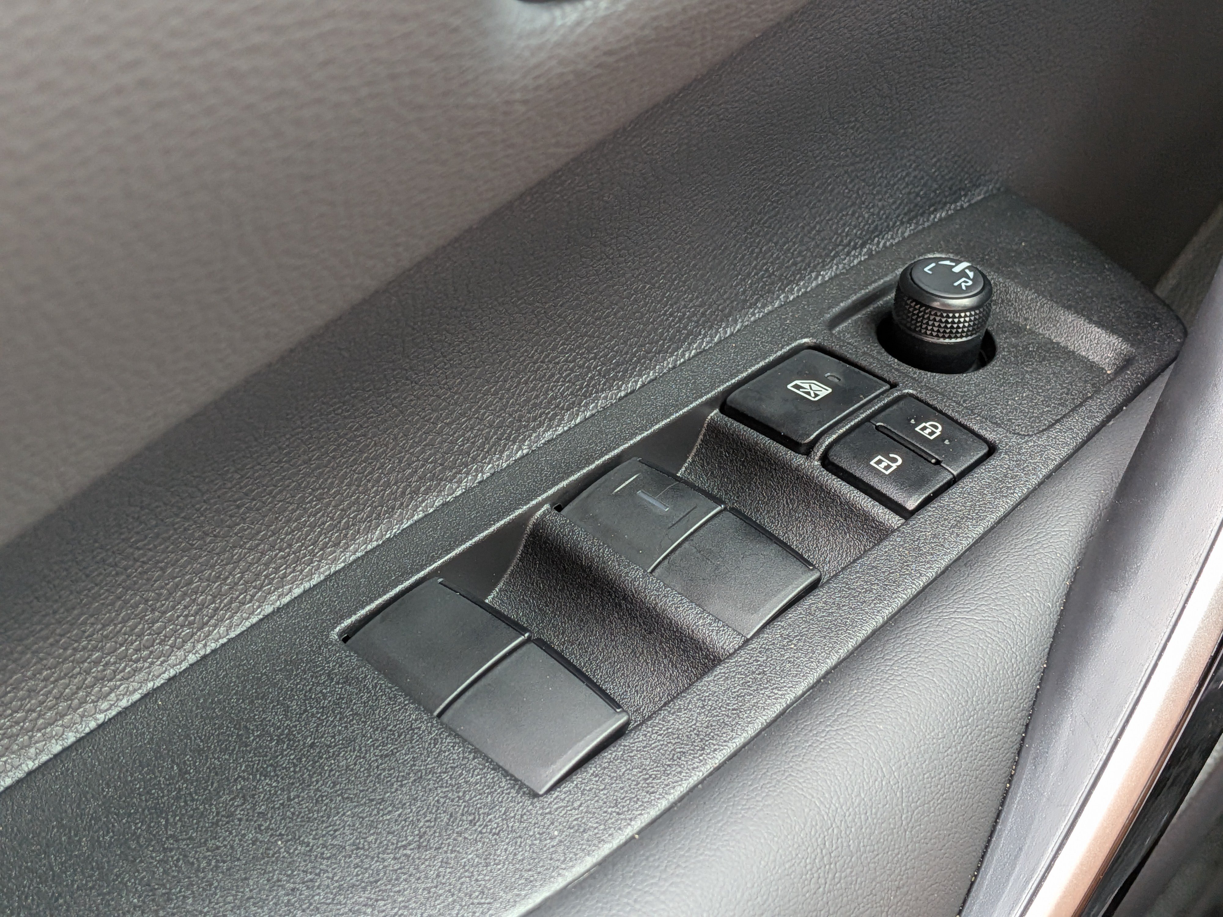 Used 2026 Toyota Corolla XSE FWD image 23
