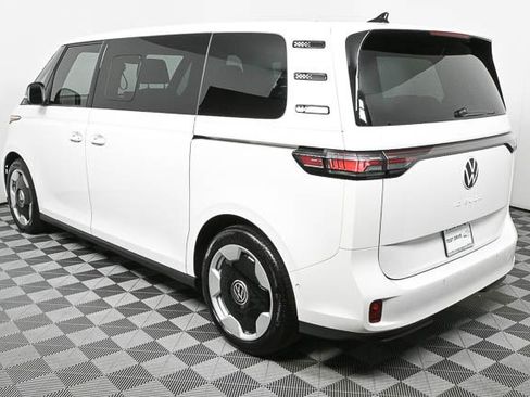 New 2025 Volkswagen ID. Buzz Pro S image 30